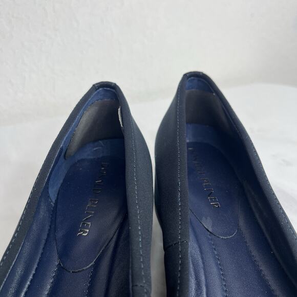 Donald Pliner Navy Blue Dreww Slip On Pump Shoes Size 8.5 M, classic, elegant - Picture 10 of 10
